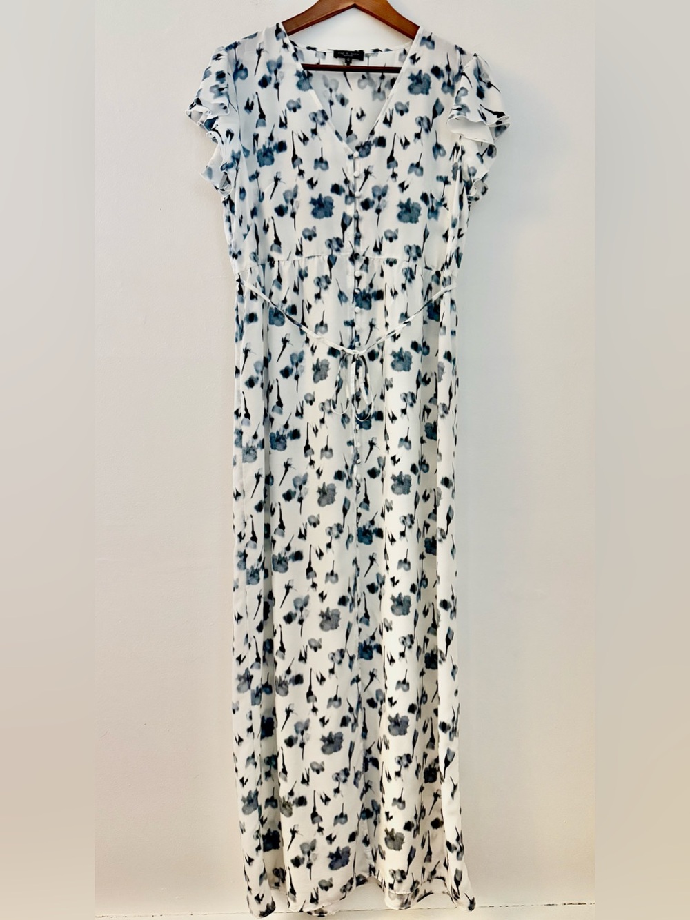 rag & bone Front Button and Slit Floral Print White Blue Maxi Dress Size Medium
